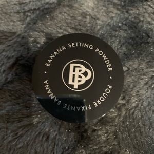 Banana Setting Powder